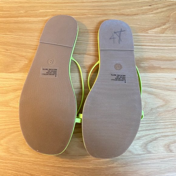 🖤 New Shade & Shore Lime Neon Green Sandals Slip Ons Thongs Y2K Strappy - Picture 3 of 3